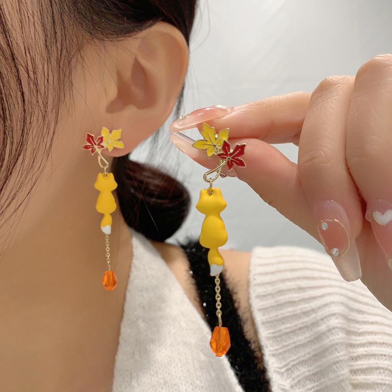 Chinesischer Stil Wolkenkranich Hängeohrringe für Damen Asymmetrisch Langer Quaste Niedlicher Hase Blume Cartoon Ohrring Party Schmuck Geschenk