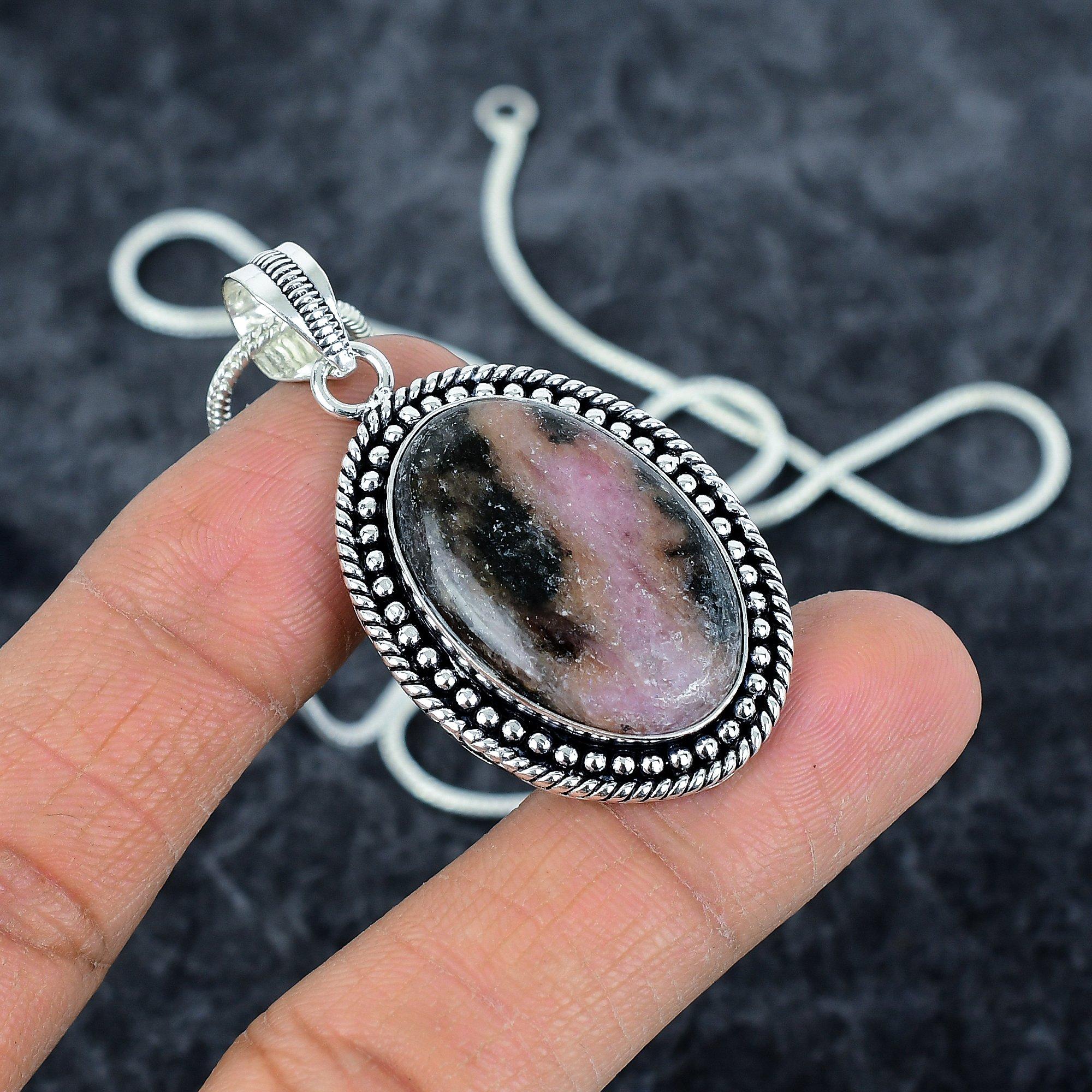 

Родоніт Дорогоцінний Камінь Ручна Робота Срібло 925 Проби Ювелірний Кулон 2.01 M-2849