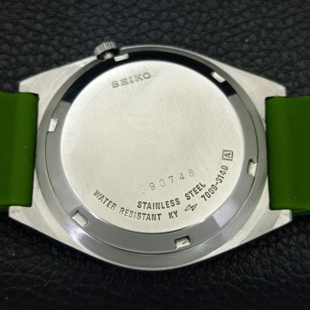 AUTOMATIC VINTAGE SEIKO JAPAN 7009A MENS FERRARI DIAL WATCH a700442-5