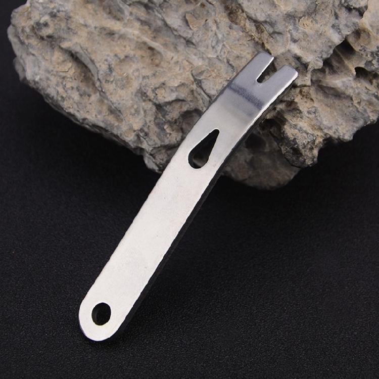 Outdoor Tool Wrenches Pocket Pry Bar Self Defences Security Gadget Pendants for Camping and Hiking Outdoor Utility