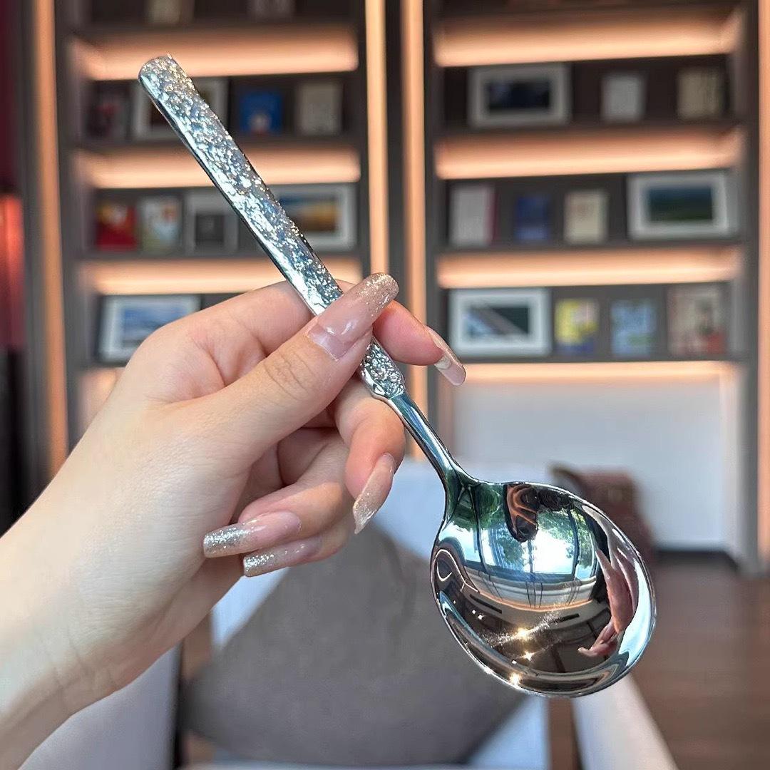 Korean Style Hammered Stainless Steel Dessert Spoon with Round Head and Long Handle Silver-23g
