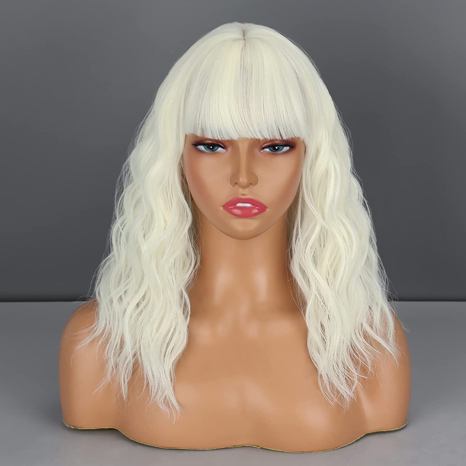 

XINRAN Светло-коричневый короткий волнистый парик с челкой, Короткие волнистые коричневые вьющиеся парики Боб для женщин, Натуральный короткий волнистый парик Боба для косплея для повседневной вечеринки 14 inch