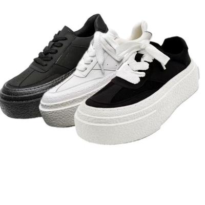 Unisex 6CM Height-Boost Canvas Platform Shoes - Breathable, Lightweight, Versatile, Thick-Soled Sneakers In White.