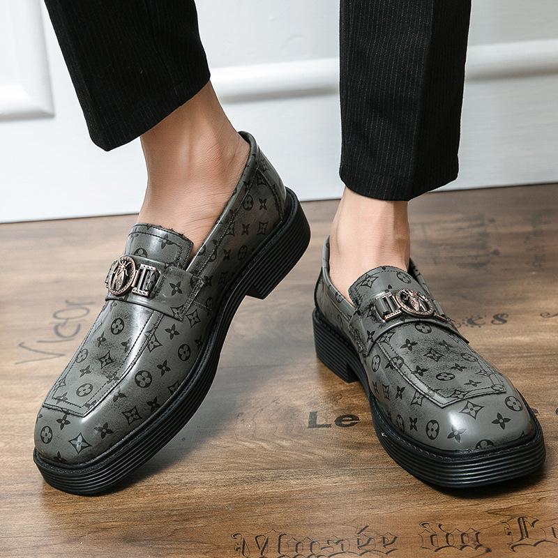 Men's Classic Simple Munch Shoes Pointed Buckle Retro Loafers British Style Business Casual Versatile Dress Shoes