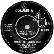 

7inch Record DONALD PEERS Games That Lovers Play DB8079 Columbia 1966 UK Jazz Used