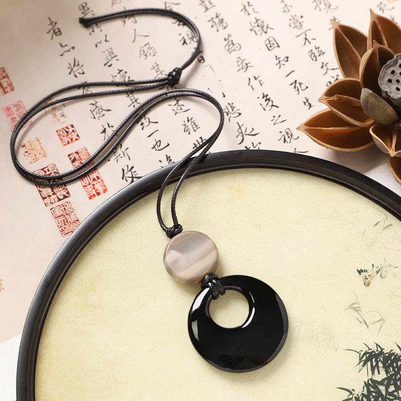 

Подвеска из натурального камня черного агата, простая темпераментная женская длинная цепочка, нишевые высококлассные аксессуары для свитера