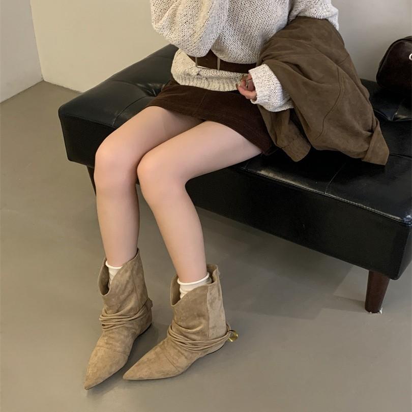 Niche cat and western boots women's folding and piling boots autumn and winter new fashion temperament versatile short boots