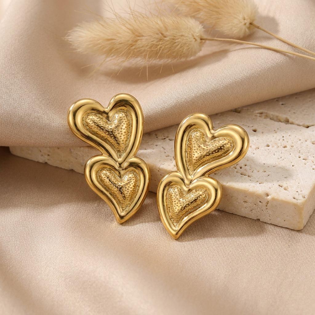 INSSGG Retro Double Heart Earrings: Titanium Steel, European & American Haute Couture Style.