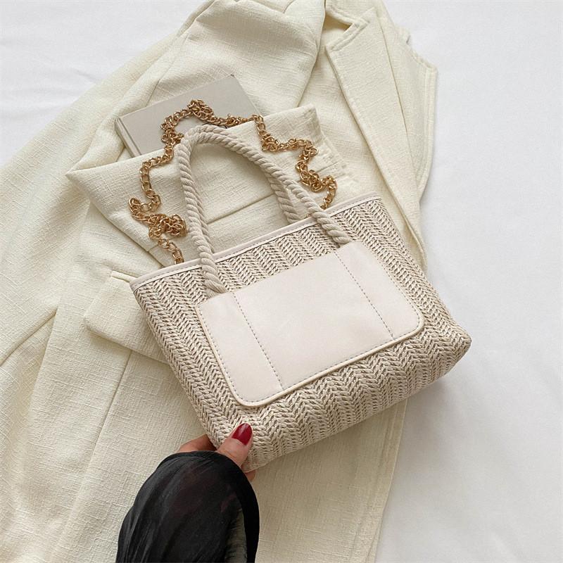 Schicke und stilvolle Damen-Umhängetasche, moderne Tote mit trendigem Kettenriemen