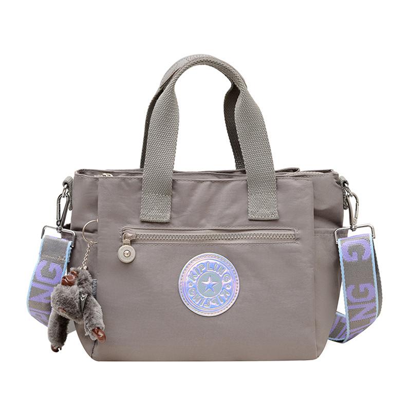 Повседневная нейлоновая сумка через плечо, сумка-кроссбоди, сумка-тоут с плюшевым брелоком в виде обезьянки, модная, универсальная, простая сумка-тоут для женщин и мужчин