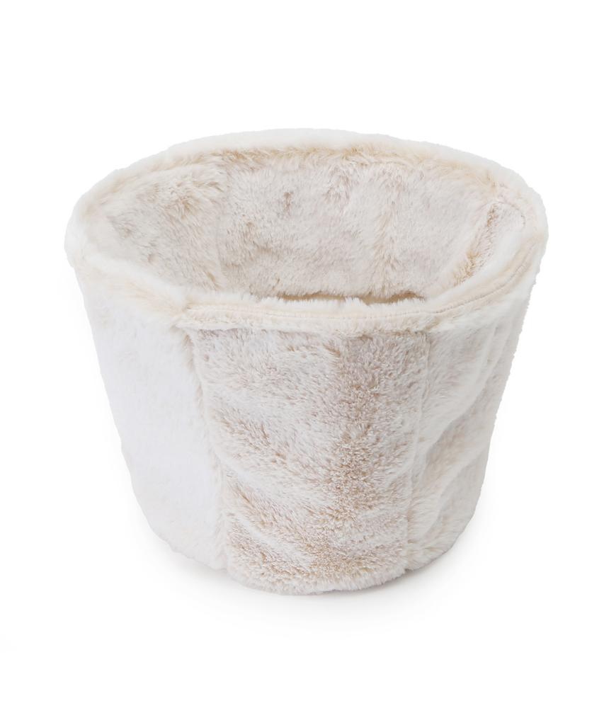 Eondeokeonteulolseutyudio Winter Fur Bucket Hat Stand Bucket / Fur / Mink Iv