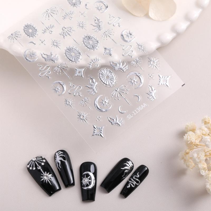 1pc Star and Moon Totem Nail Stickers 3D Embossed Vintage Silver Gold Snake Totem Star Moon Wearable Nail Stickers Accessories