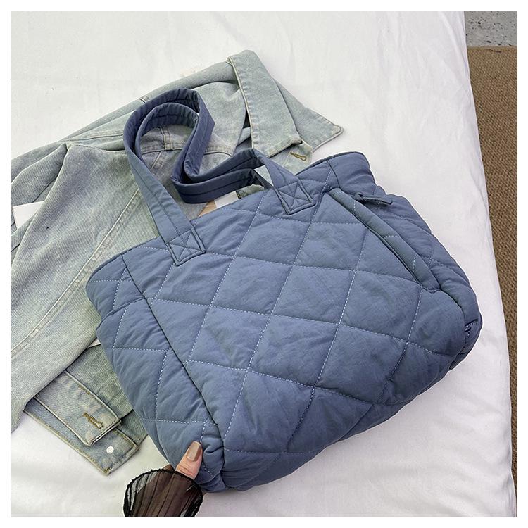 2023 Women's Large Capacity Quilted Nylon Tote - Versatile Autumn/Winter Fashion Shoulder Bag