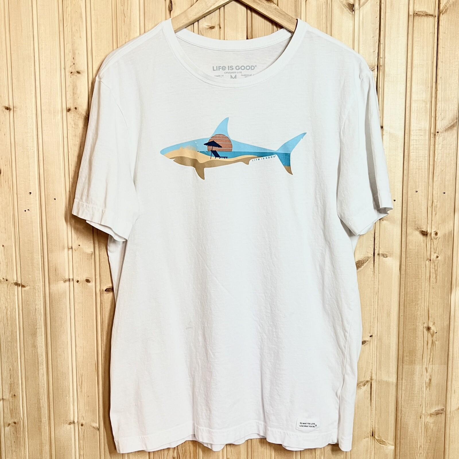 Life is Good T Shirt Men Sz M Shark Beach White Thin Crusher Lite Sunset Sleeve S