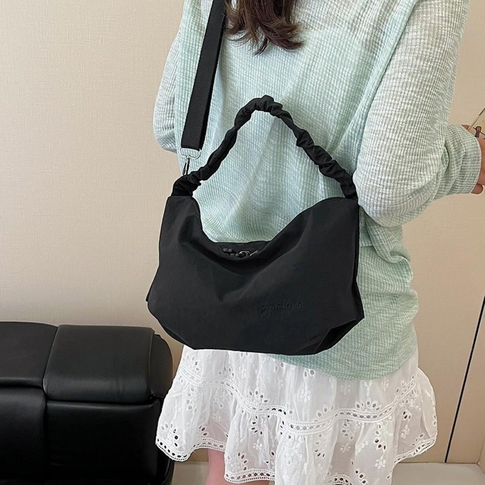 Leisure Pleated Shoulder Bag Leight Weight Women's Handbags Korean Nylon Crossbody Bag  Outdoor