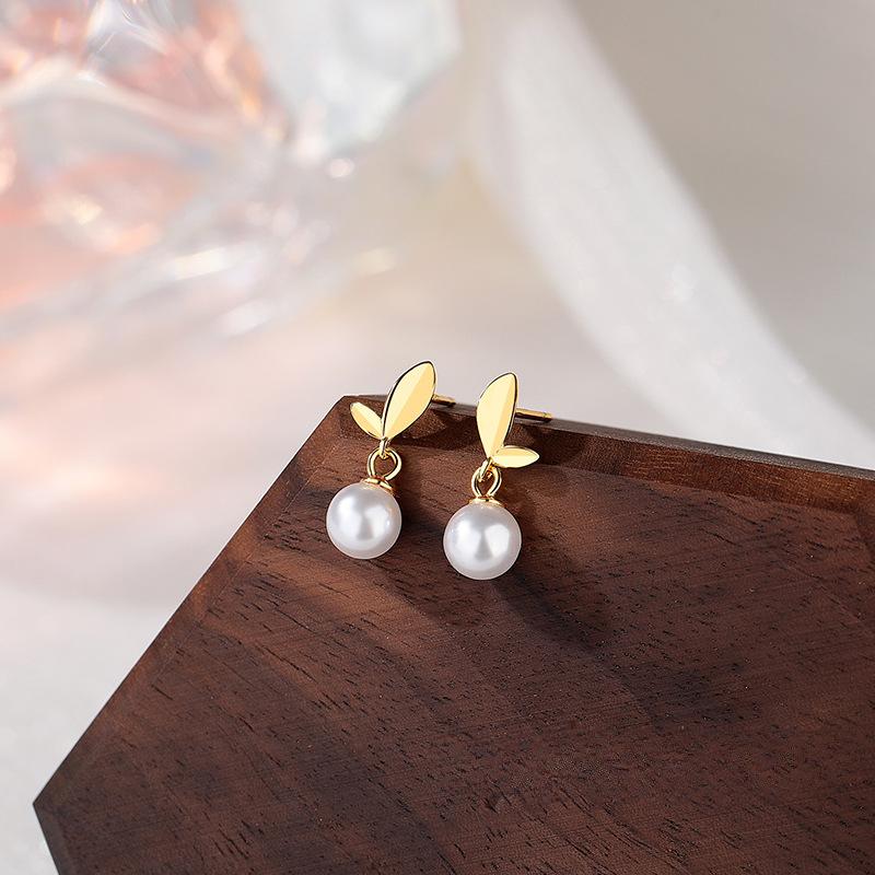 

Элегантные серьги с жемчугом в форме листа для женщин с модными серьгами Commuter Evergrande