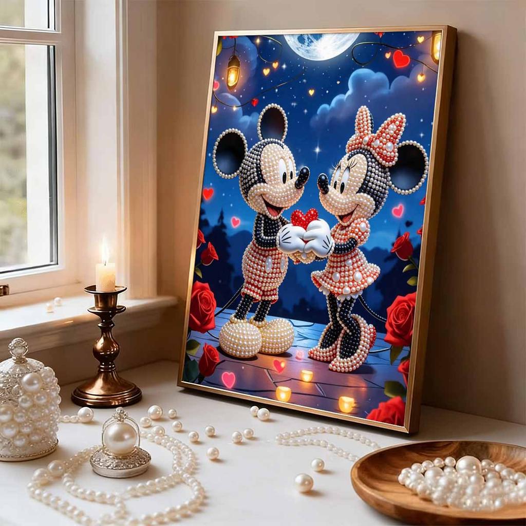 Disney Mickey and Minnie Pearl Pattern Decoration Its Surface Features Pearl Patterns, Making It Highly Suitable for Home Decoration