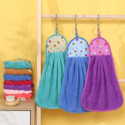 Hand Towel with Hanging Ring Absorbent Kitchen Towel Multipurpose Coral Velvet Wipe Towel