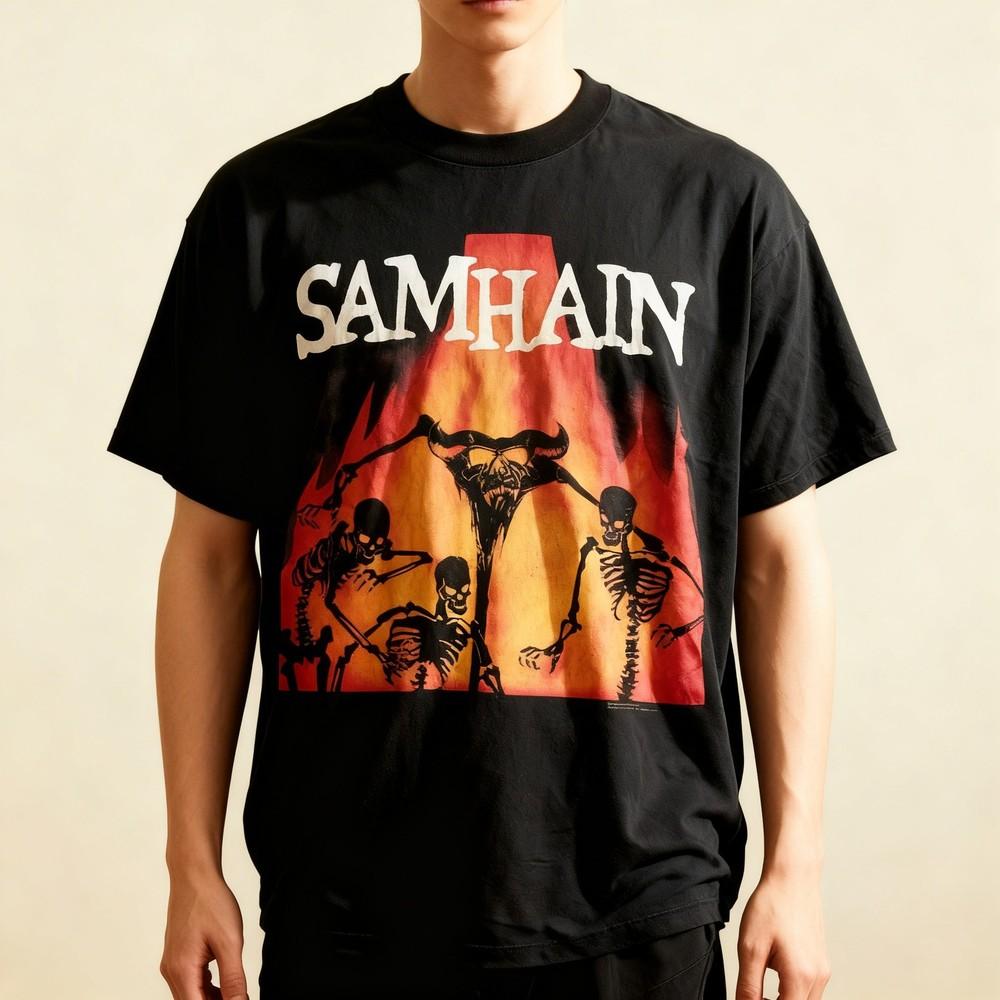 Vintage Samhain November Coming Fire Black Tshirt Unisex T-Shirt S