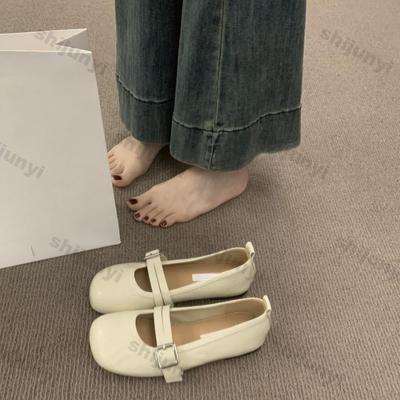 Damenschuhe 2026 Frühling Neu Vintage Bequem Runde Spitze Mary Jane Schuhe Mode Schnallenriemen Weiche Sohle Damen Ballerinas