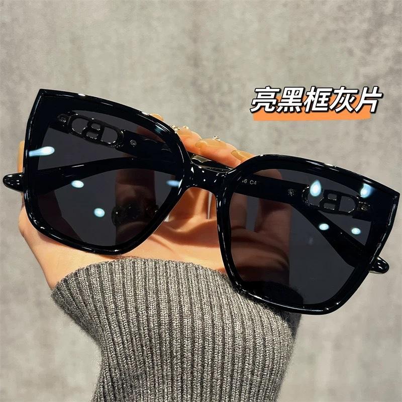 2026 new sunglasses women's high-end large-frame glasses show the face, small frames, UV protection, ultra-light sunglasses