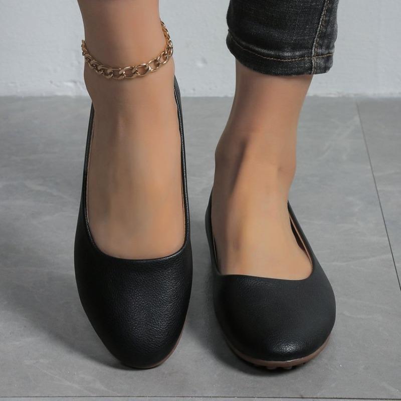 New Flat Shoes for Women, Pointed-toe, Shallow-mouthed, Soft-leather, Soft-top, Large-sized Leather Shoes
