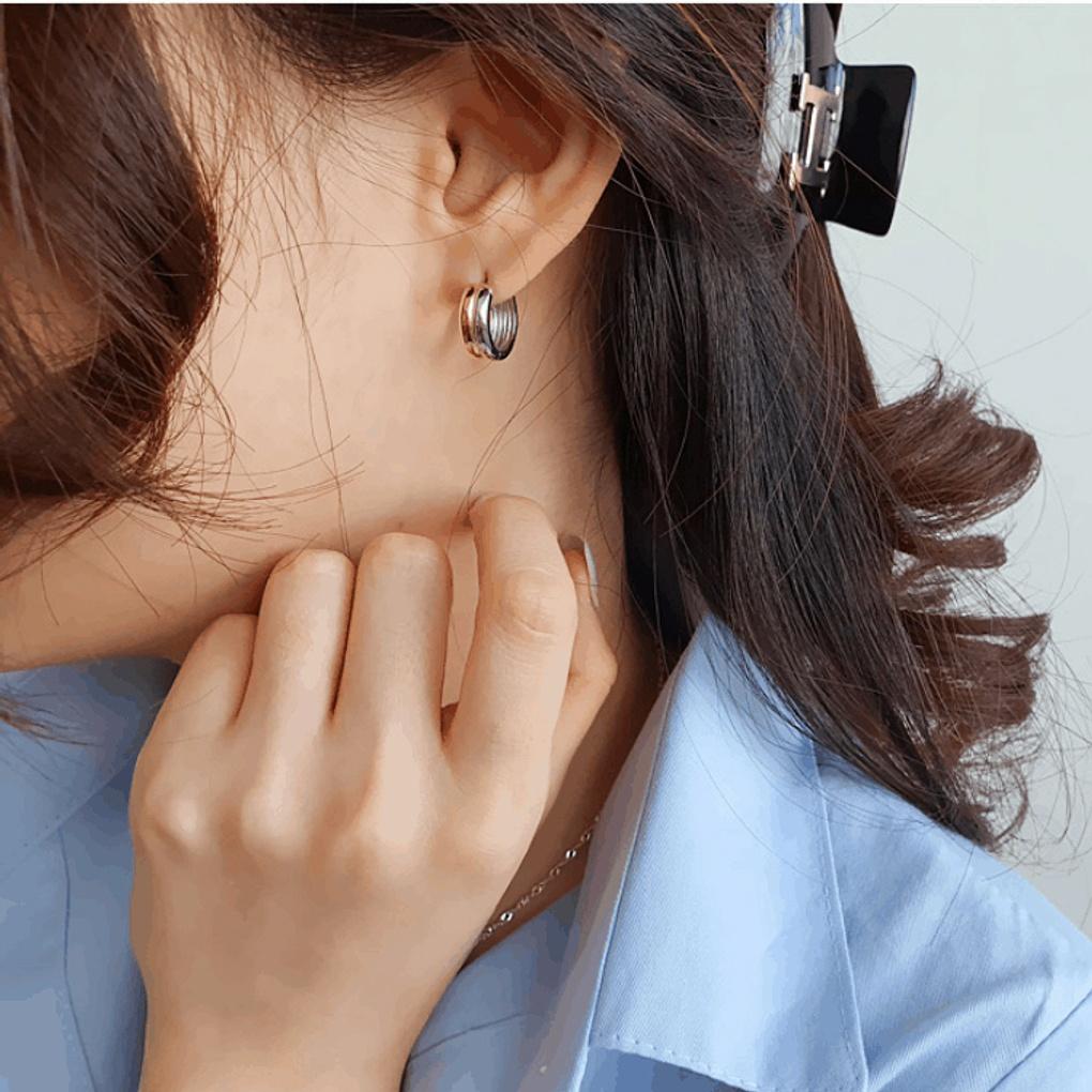 926 Silver Earrings, Earring Chain, 15K Plated Silver and Gold Ring