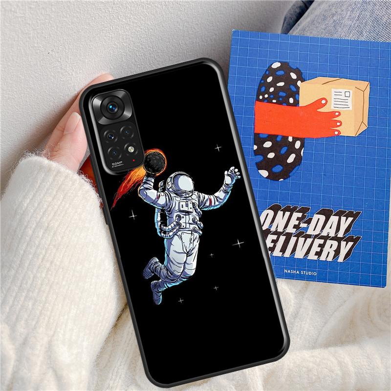 Astronaut Space Dunk Case For Xiaomi Redmi Note 8 9 10 11 Pro 8T 9S 10S 11S Redmi K50 K40 Gaming 9A 9C 9T 10C