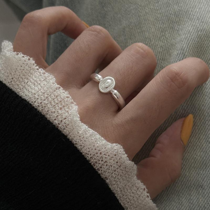 Minimalist Modern Copper Twist Ring For Women Stylish Design For Wear Everyday