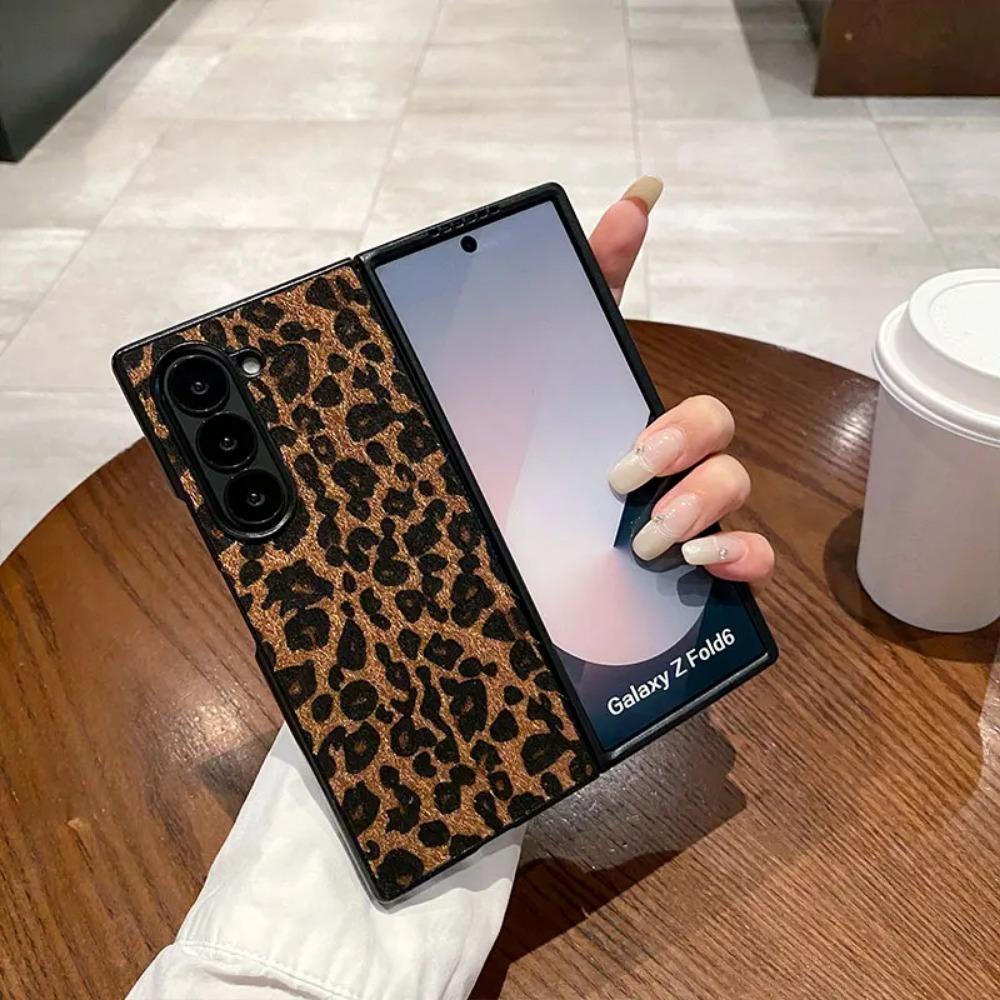 Luxury Fashion Business Sle Flush Leopard Leather Textured Phone Case For Samsung Galaxy Z Fold 7 6 5 4 3 5G Hard PC Back Cover