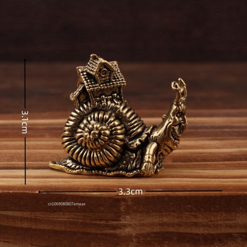 Vintage Brass Snail Small Ornaments Tea Pet Ceremony Solid Copper Simulation Animal Figurines Miniatures Home Decorations