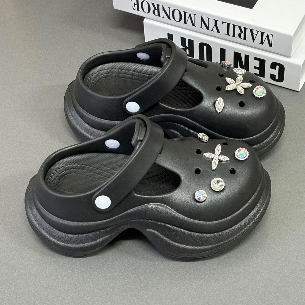 Height-increasing thick-soled hole shoes for women, non-smelly feet, non-slip beach bag head slippers, fashionable versatile cool slippers