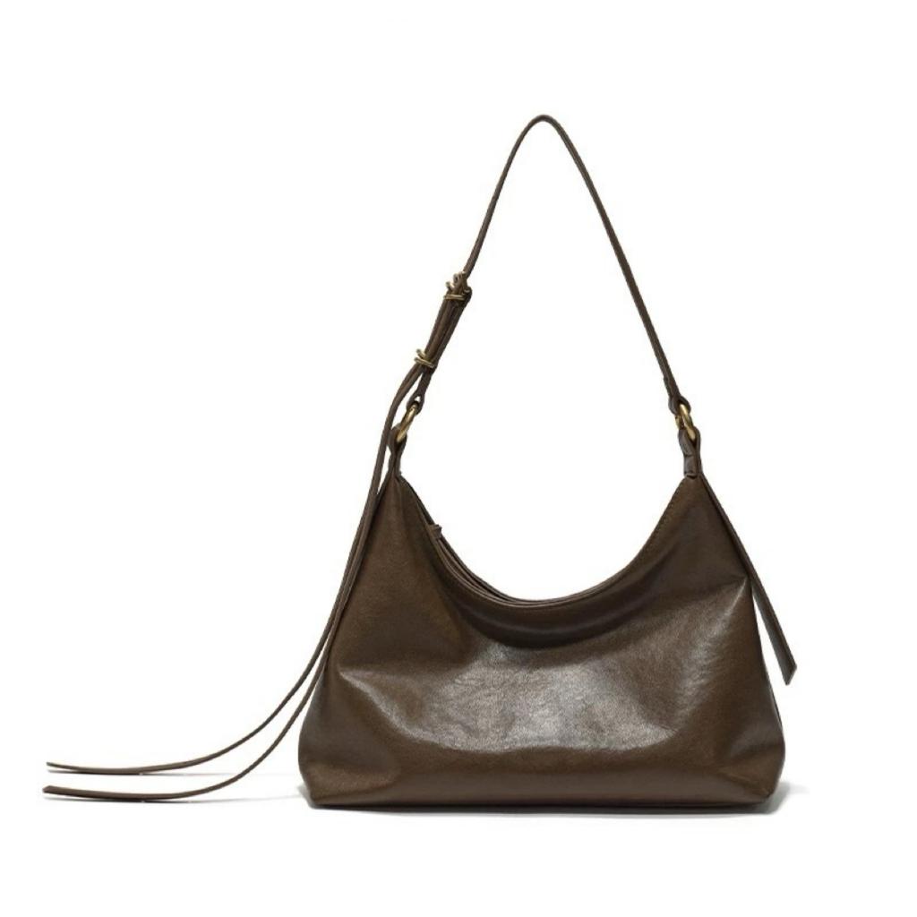 Large Capacity Bag Women's New Simple Soft Leather Shoulder Armpit Bag Retro Commuter Messenger Bag