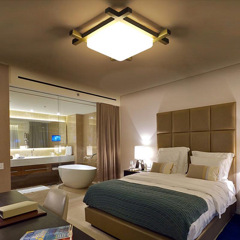 Li Shen LED Solid Wood Ceiling Lamp