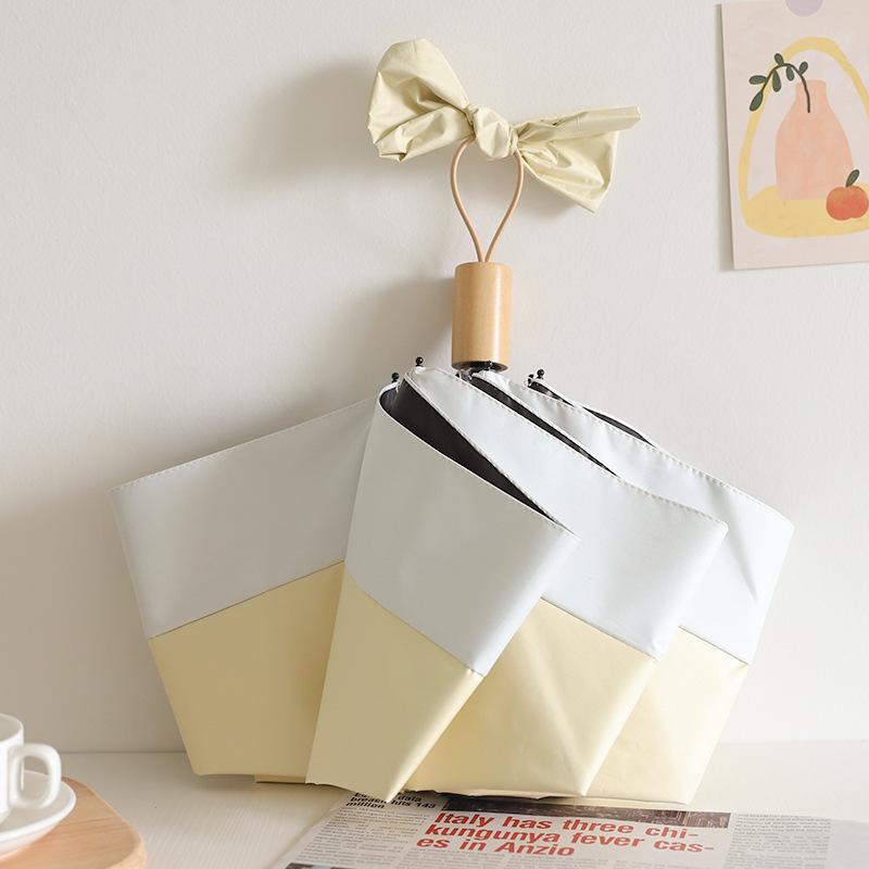 Umbrella 8 bone folding sunshade UV three-fold vinyl advertising gift windshield sun umbrella customization