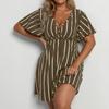 Damen Plus Size Gestreiftes V-Ausschnitt Freizeit Sommerkleid mit Kurzen Ärmeln, Fließendes A-Linien Design, Bequeme Passform