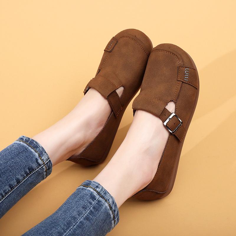 

New spring and autumn non-slip soft sole comfortable one-pedal middle-aged and elderly shoes light and breathable elderly shoes buckle shoes 41