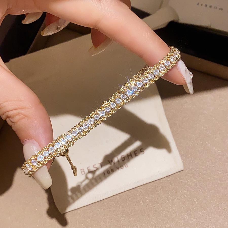 Plaid Gold Bracelet with Shiny Zirconia Ring – Luxurious, Fashionable, and Versatile Ins Style Jewelry.