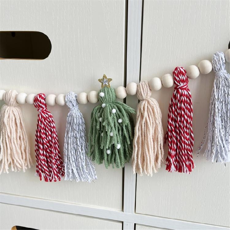 Christmas Garlands Decoration Cotton Tassels Garlands with Wood Beads Wall Hanging Bunting Banners Decors for Mantel