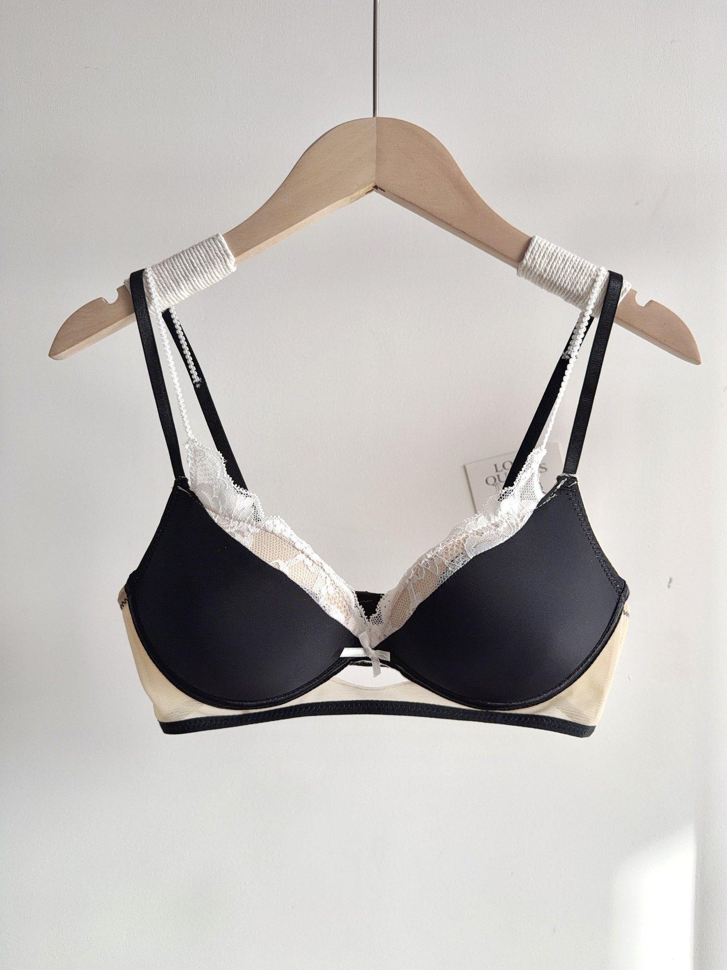 

Pure Desire Lace Lingerie Set: Sexy Deep V Push-Up, Breathable, Anti-Sagging, Lifts & Enhances, Ideal for Small Breasts 32/70