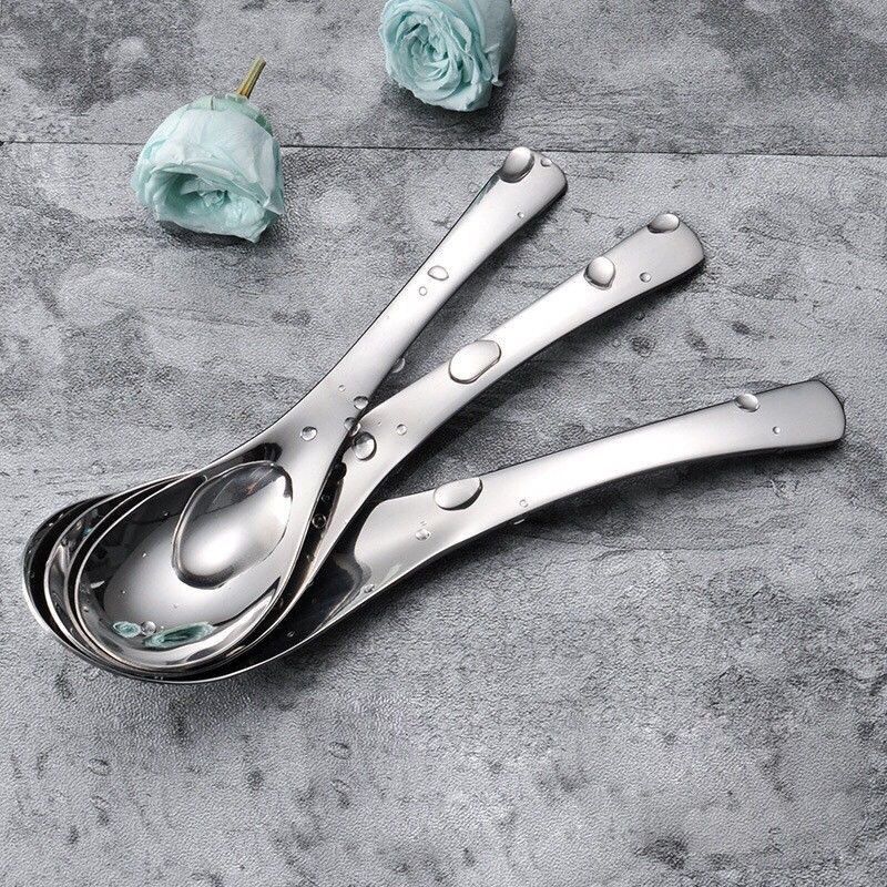 304 Stainless Steel Spoon for Household Use, Food-Grade, High Temperature Resistant, Non-Slip Soup Spoon for Children and Adults, Soup Spoon