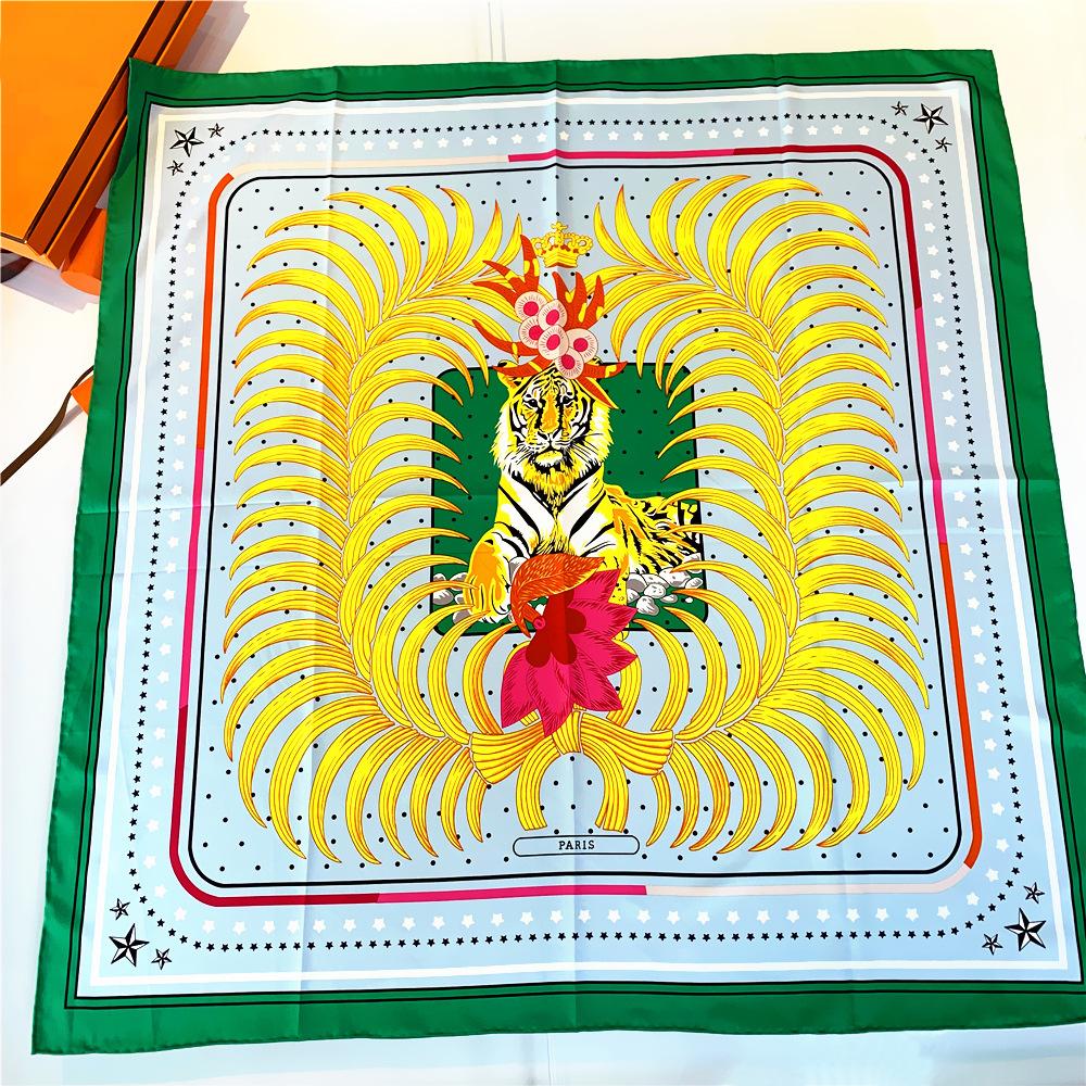 Wholesale Women's Casual Twill Scarf 90cm Animal Print Square Headwear Hand-Rolled Edging Fashion Accessory248