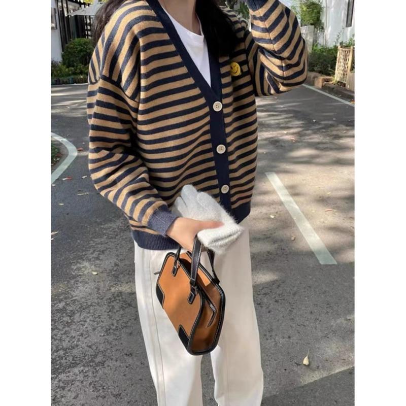 Autumn and winter new striped smiley face knitted cardigan sweater women's jacket fashionable versatile lazy V-neck long-sleeved top