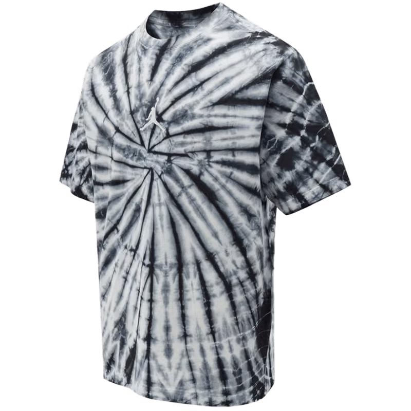 Nike Men s Sportswear Knit Short-Sleeve Tee L