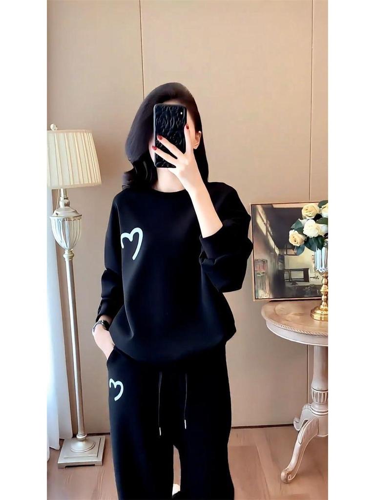 Stylish Korean Plus Velvet Thickened Casual Hoodie Two-Piece Set for Women - Autumn/Winter Chic Slimming Look