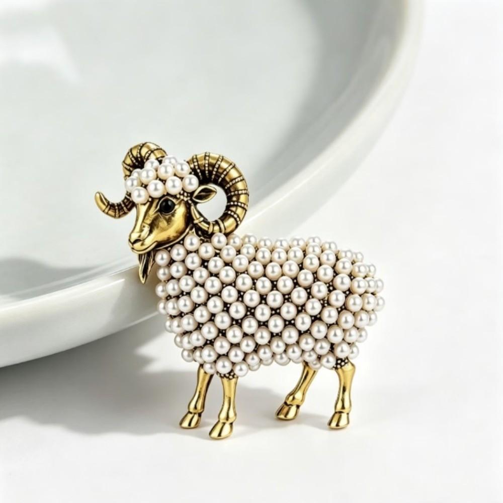 Rhinestone Animal Brooch Creative Jewelry Accessories Gifts New Year Sheep Brooches  Festival