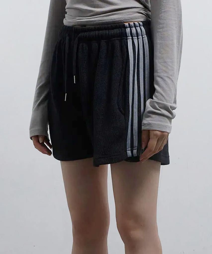 CHICKS Knitting-Like Track Shorts Charcoal