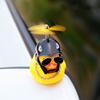 Pato de Goma Rompevientos Juguete Adornos para Motocicleta Coche Pato Amarillo Decoración para Salpicadero de Coche con Gafas Geniales Casco con Hélice