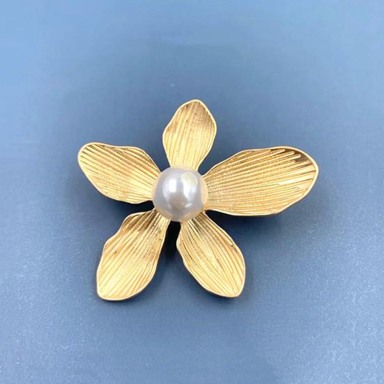Yousheng Five Petal Flower Brooch Fashionable Vintage Beautiful Charming Delicate Elegant Brooch Women Accessories