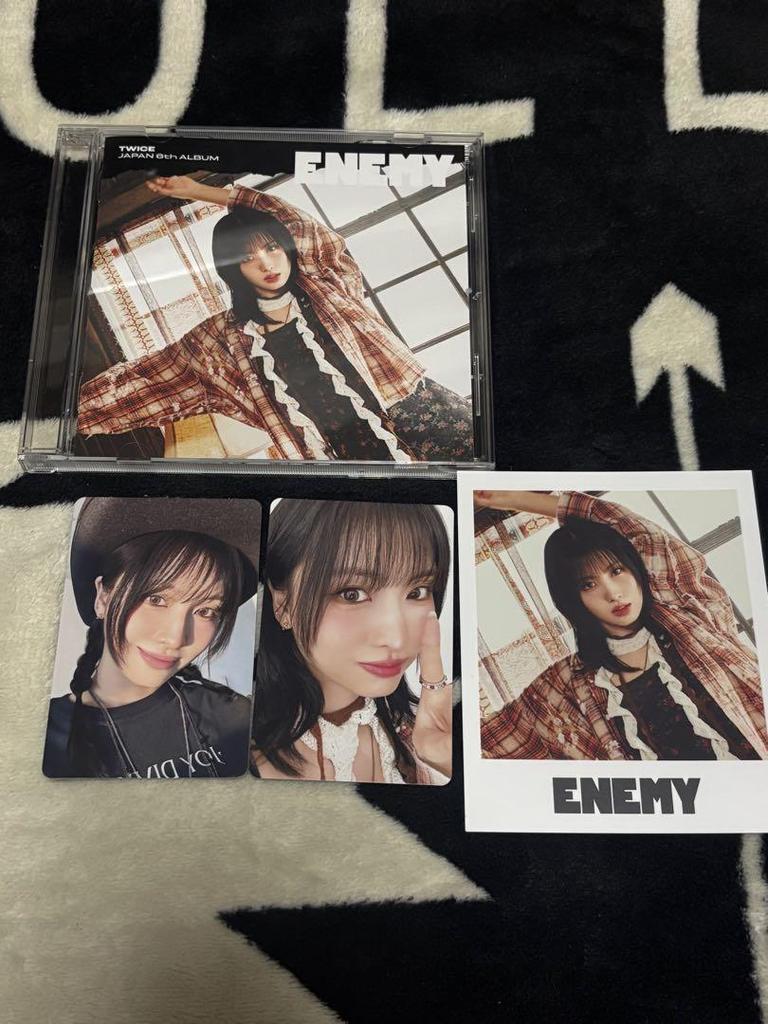 [USED] Opened TWICE ENEMY Momo Solo Edition